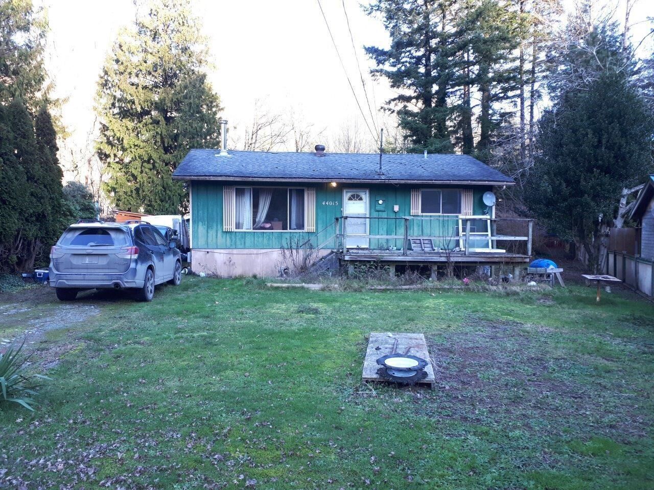 Photo de la propriété:  44015 Squakum Road  BC V0M 1N0 
