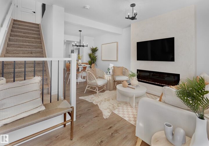 Property Photo:  3705 141 Street SW 16  AB T6W 5M9 