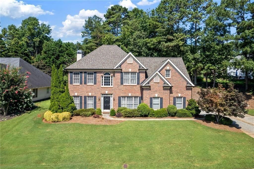 Property Photo:  1025 Fairview Club Circle  GA 30019 