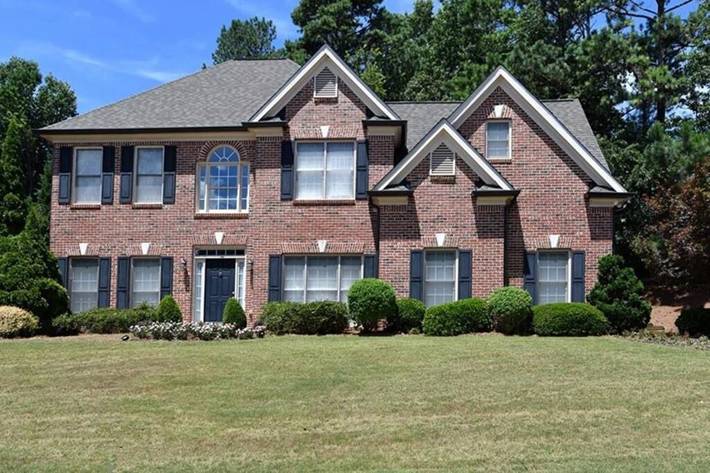 Property Photo:  1025 Fairview Club Circle  GA 30019 