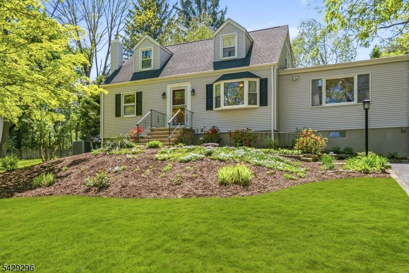 Property Photo:  37 Hussa Pl  NJ 07834 