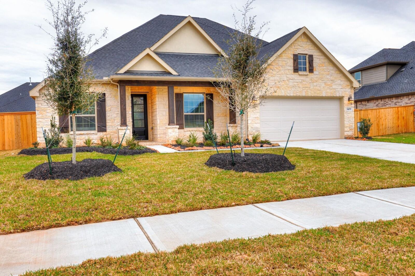 Property Photo:  1403 Woodson Ridge Lane  TX 77494 