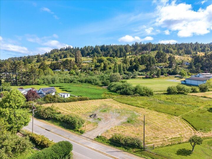Property Photo:  2 Railroad Avenue  CA 95525 