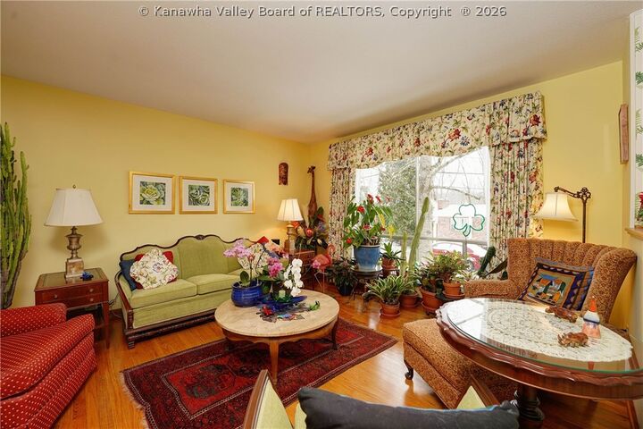 Property Photo:  110 Stratford Place  WV 25303 