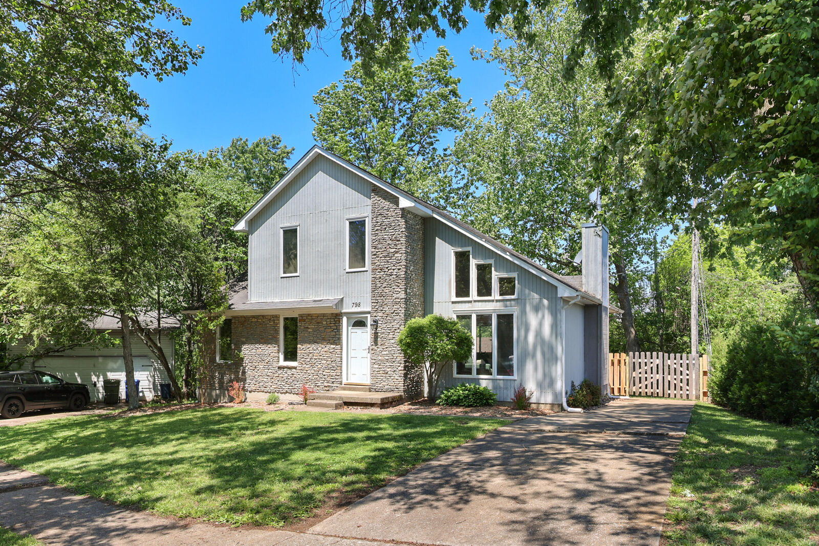 Property Photo:  798 Jairus Drive  KY 40515 