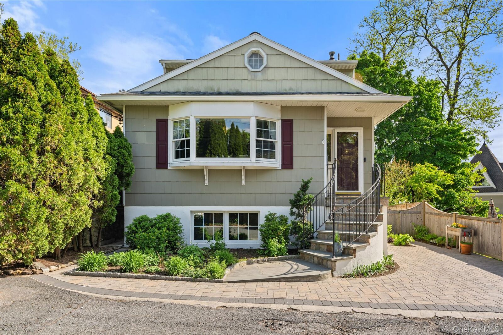 Property Photo:  7 Mahoney Place  NY 10591 