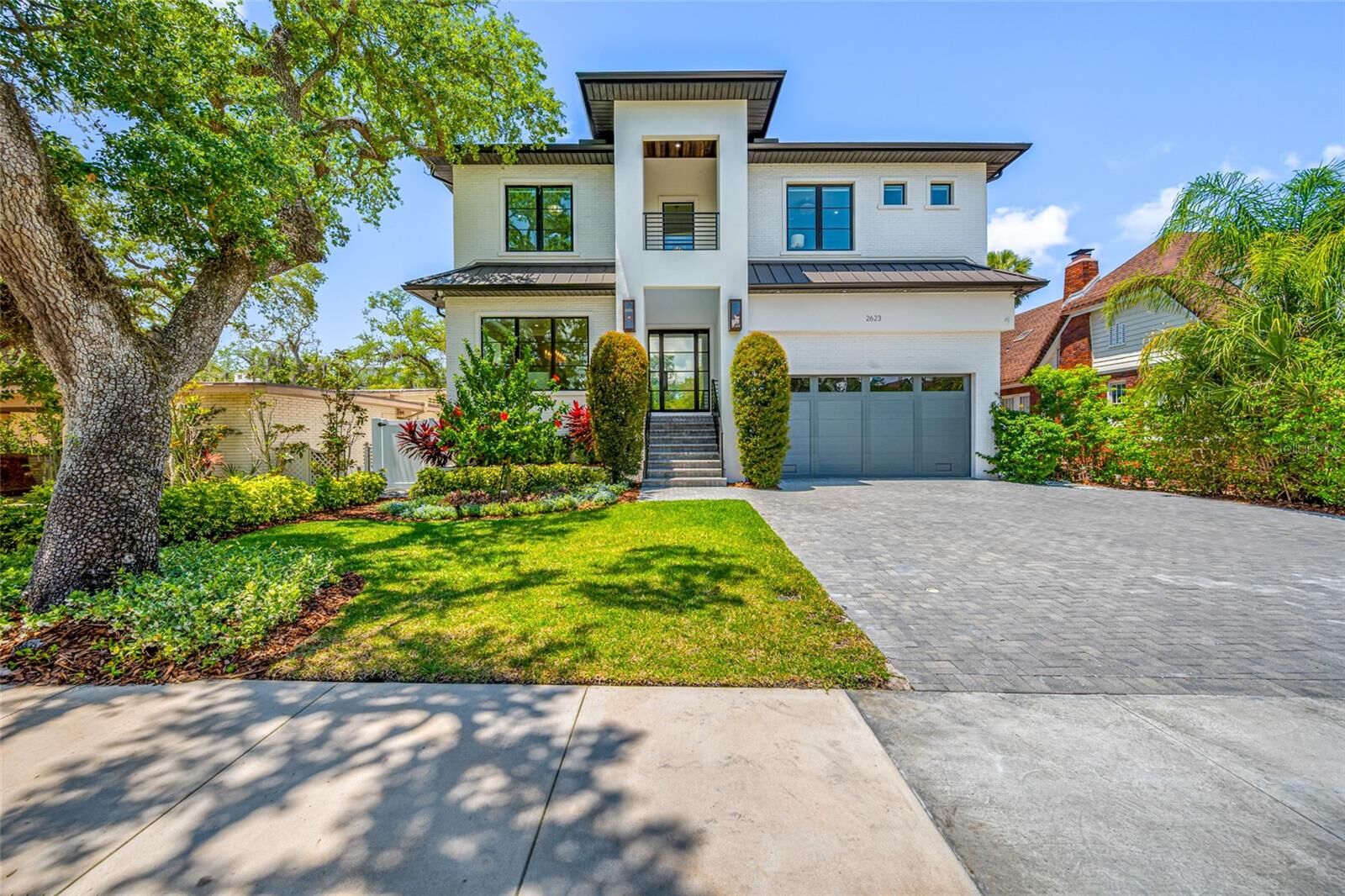 Property Photo: 2623 S Parkview Street FL 33629