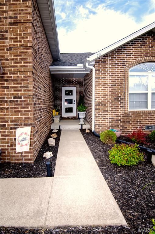 Property Photo:  78 Twisted Oakes Drive  MO 65020 
