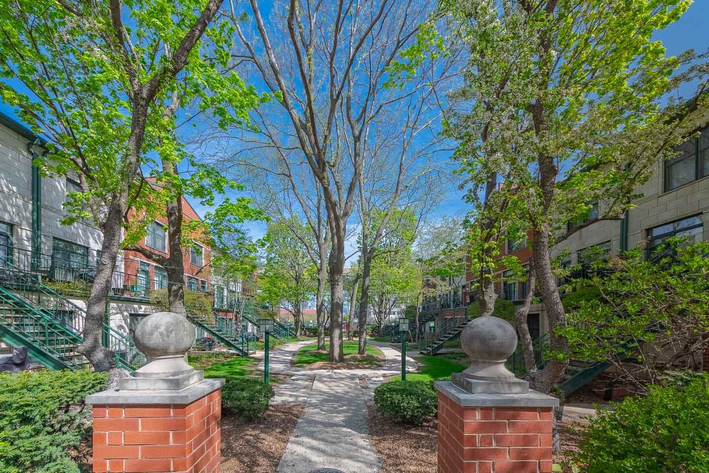 Property Photo:  1812 S Dearborn Street 28  IL 60616 