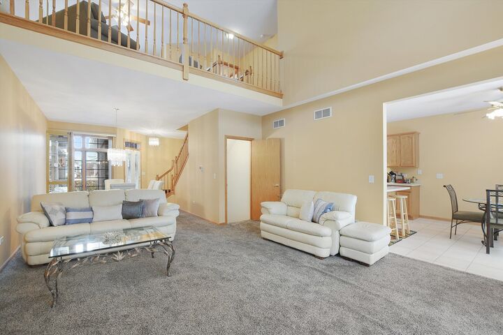 Property Photo:  6963 Margaret Courtyard Court  IL 60477 