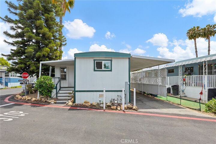 Property Photo:  17 Mayflower Ave  CA 92027 