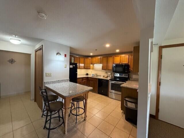 Property Photo:  1373 Post Road Road 8B  ME 04090 