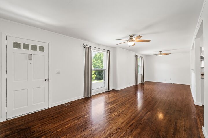 Property Photo:  2219 Dearborn Dr  TN 37214 