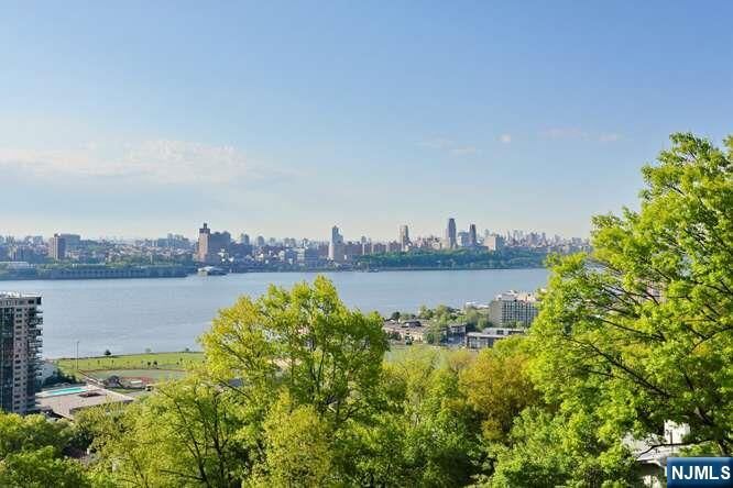 Property Photo:  1 Horizon Road 605  NJ 07024 