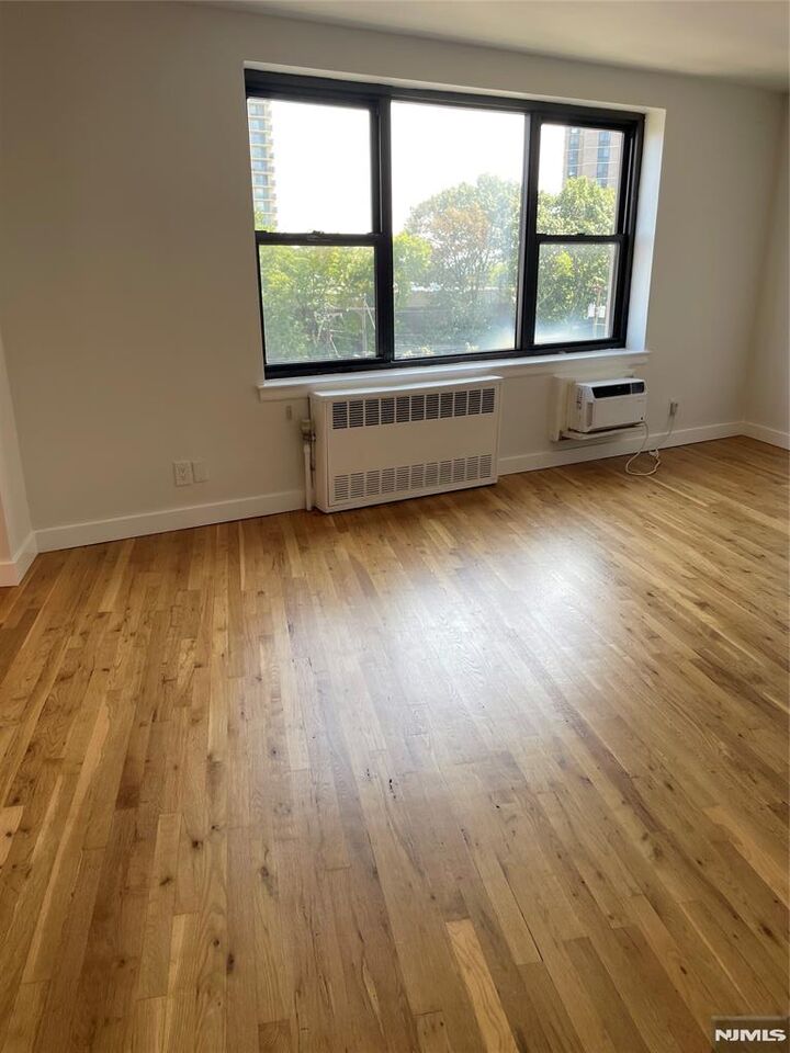 Property Photo: 1541 Lemoine Avenue 4F NJ 07024
