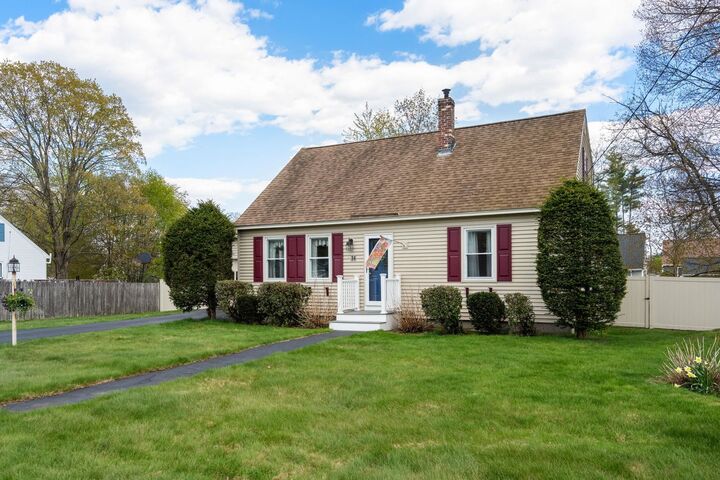 Property Photo:  14 Trinity Drive  NH 03063 