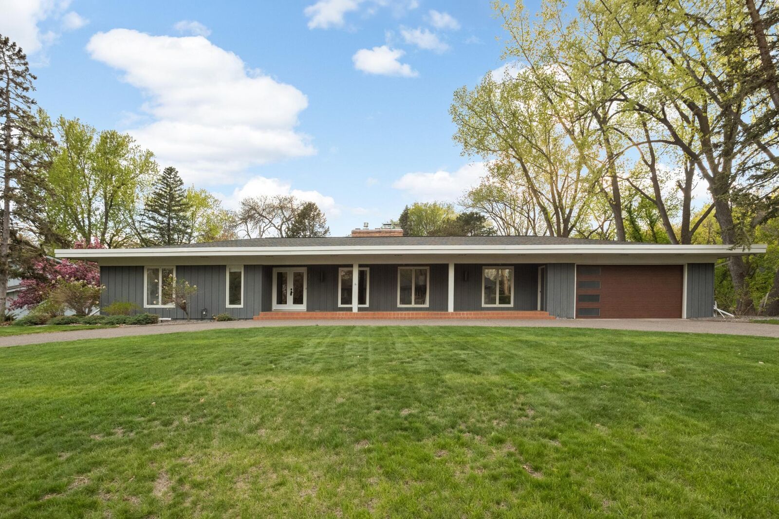 Property Photo:  4722 Coventry Road E  MN 55345 