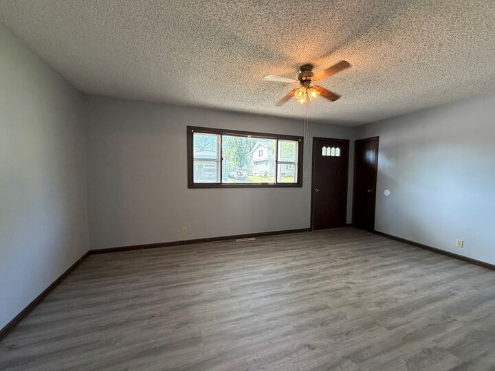 Property Photo: 402 W Friedman MO 63501