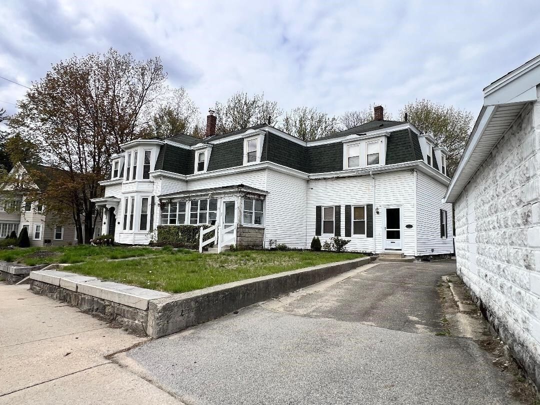 Property Photo: 95 Pelham St 3 MA 01844