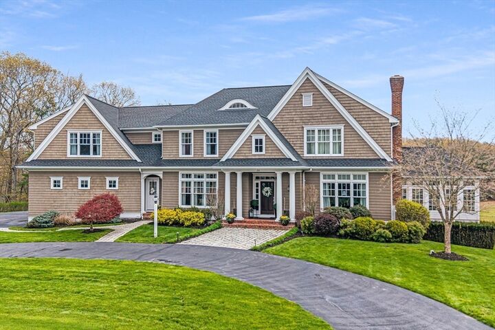Property Photo:  38 Fieldstone Farm Rd  MA 01776 