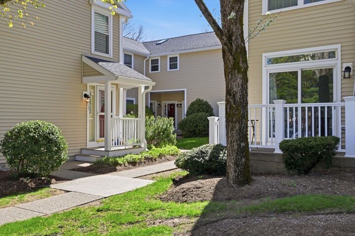 Property Photo:  107 Bradford Commons Lane 107  MA 02184 