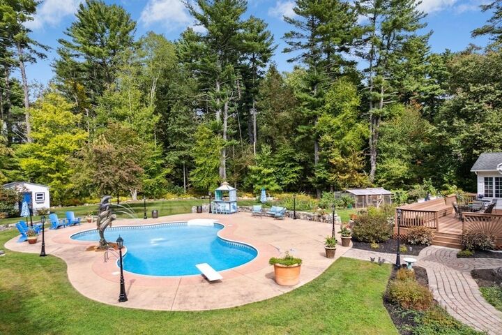 Property Photo:  25 Valley View Drive  MA 01536 