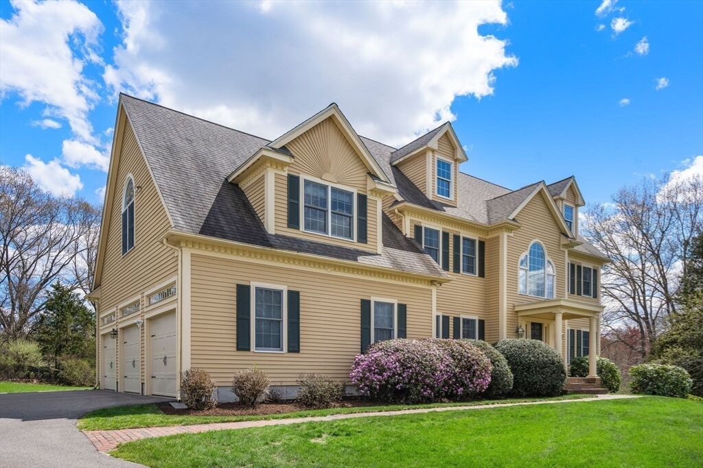 Property Photo:  41 York Rd  MA 01778 
