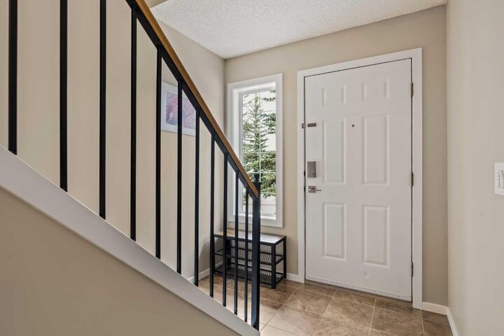 Property Photo:  101 Country Hills Villas NW  AB T3K 4S8 