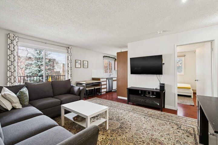 Property Photo:  2508 17 Street SW 101  AB T2T 4M8 