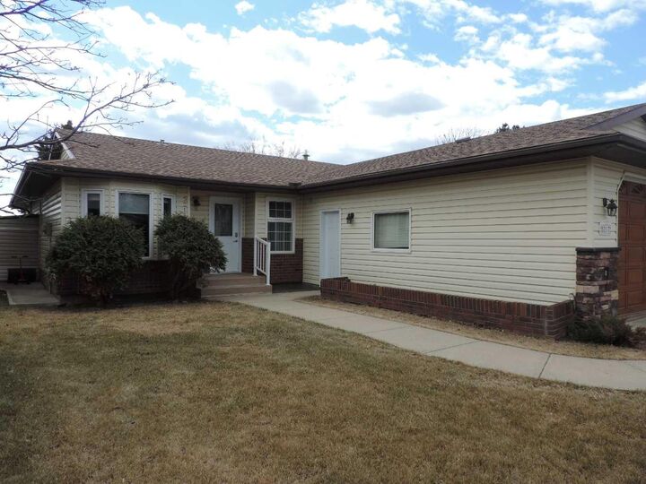 Property Photo:  5217 46 Avenue  AB T0C 2J0 