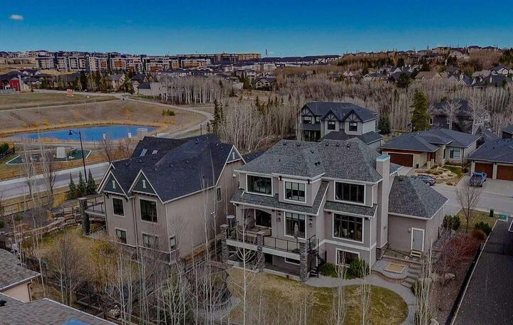 Property Photo:  64 Mystic Ridge Way SW  AB T3H 1S7 