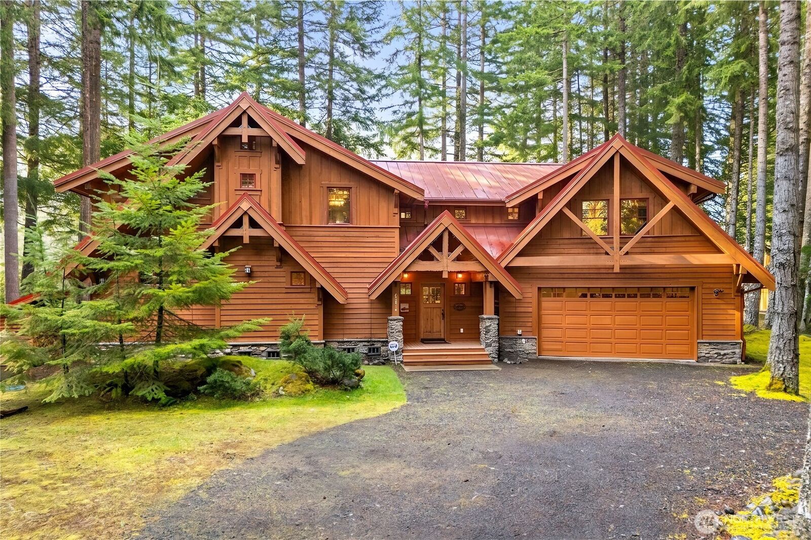 Property Photo:  62414  Corral Way  E  WA 98022 