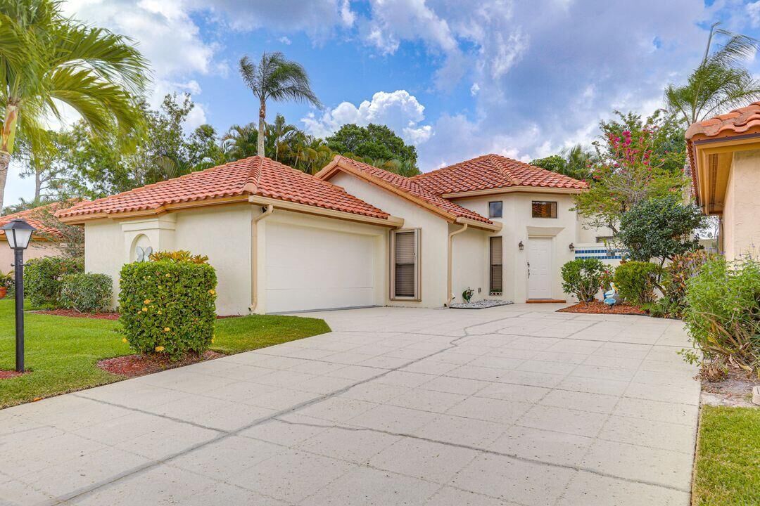 Property Photo: 2856 SW Mariposa Circle FL 34990