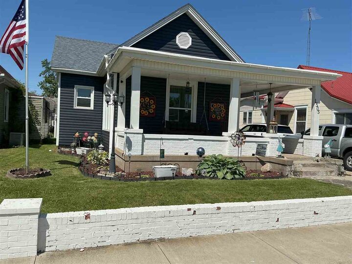 Property Photo:  1505 N Grand Avenue  IN 47331 