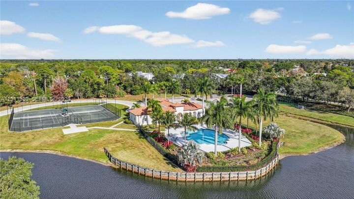 Property Photo:  265 SE Via Sangro  FL 34952 