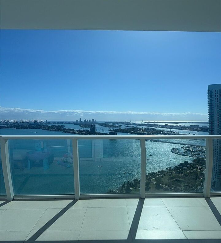 Property Photo:  2020 N Bayshore Dr 3804  FL 33137 