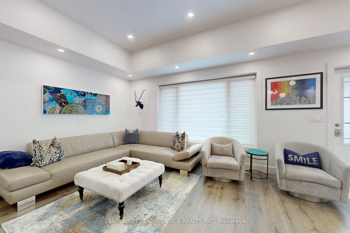 Property Photo: 138 Budea Crescent ON M1R 4W1