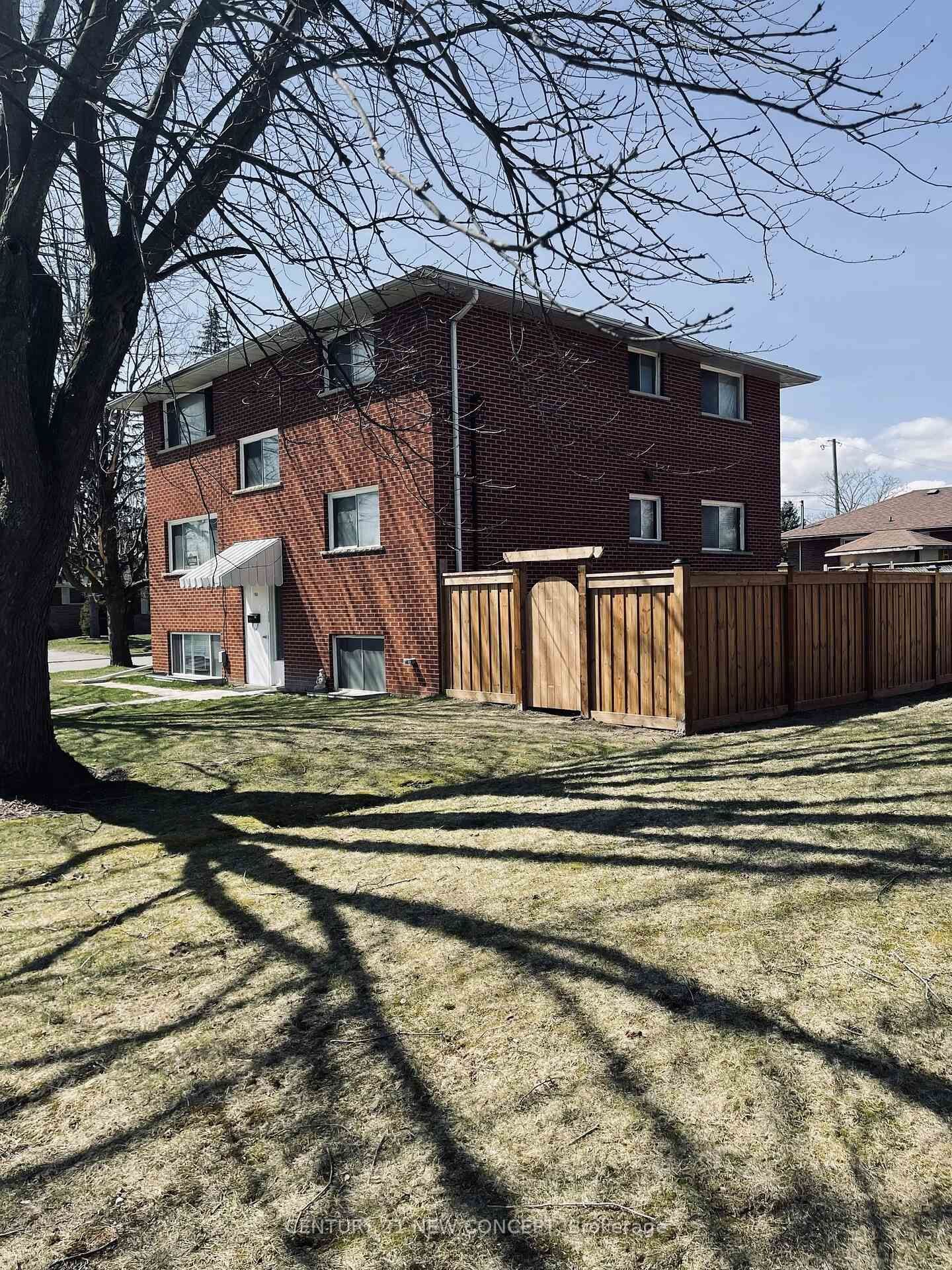 Photo de la propriété:  580 Digby Avenue  ON L1G 1W6 