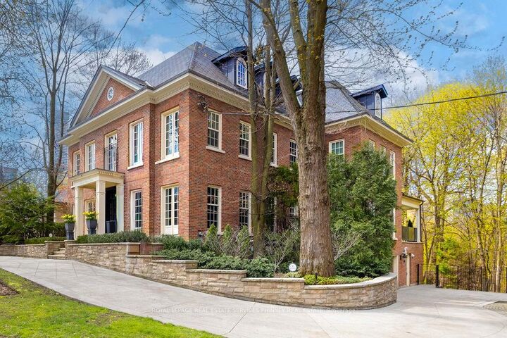 Property Photo: 20 Cluny Drive ON M4W 2P7