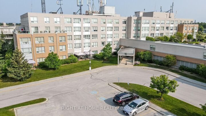 Property Photo: 90 Dean Avenue 410 ON L4N 0M3