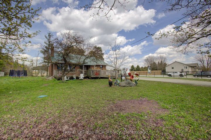 Property Photo: 460 Domville Street ON N0G 1A0
