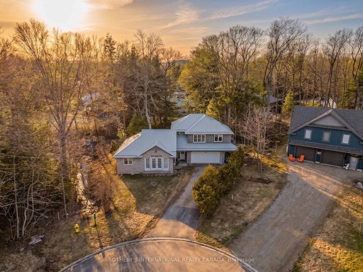 Property Photo: 929 Tanglewood Drive ON N2Z 2X3