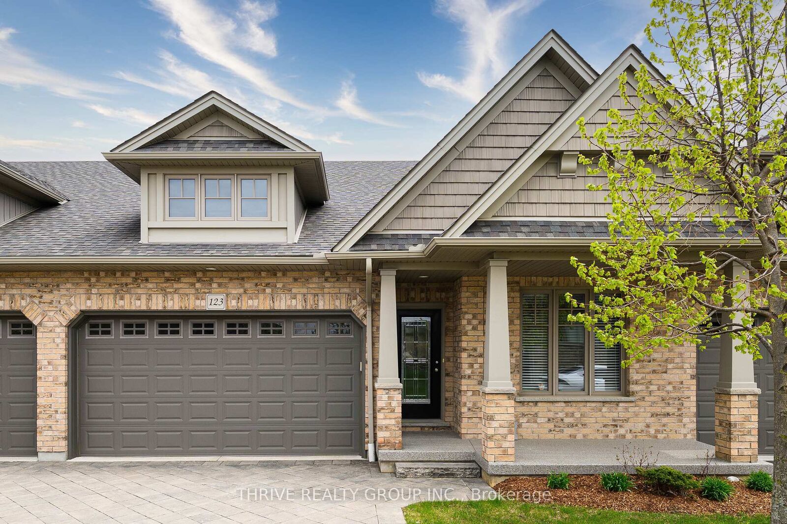 Property Photo: 2250 Buroak Drive 123 ON N6G 0N7