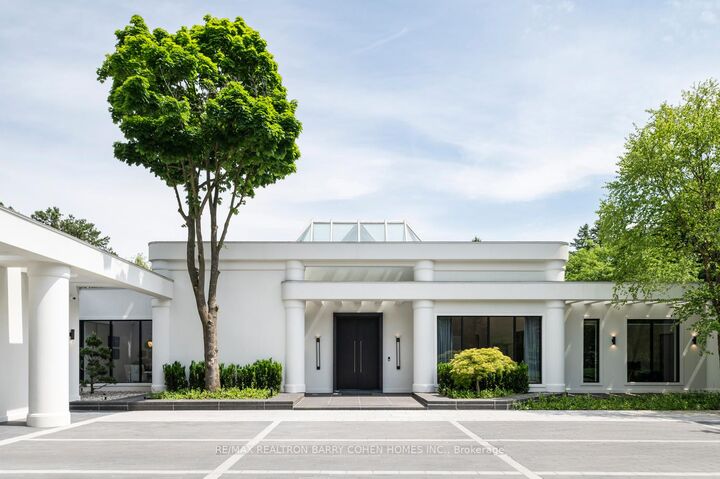 Property Photo:  45 Park Lane Circle  ON M3C 2N3 