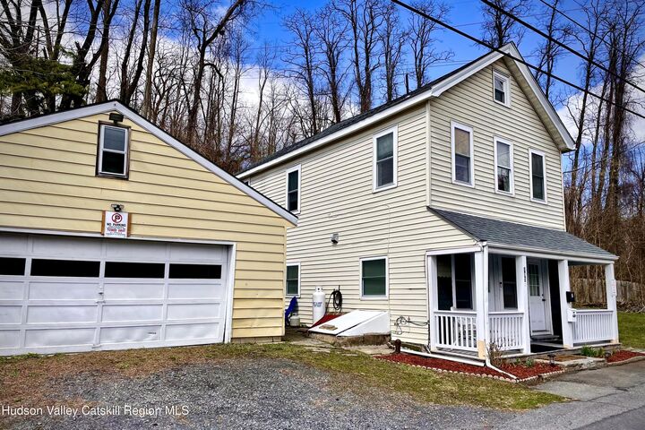 Property Photo:  195 North  NY 12401 