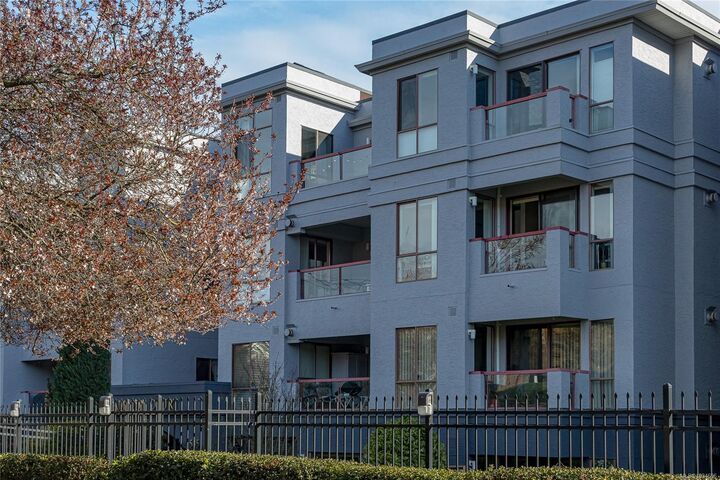 Property Photo:  545 Manchester Rd 209  BC V8T 5H6 
