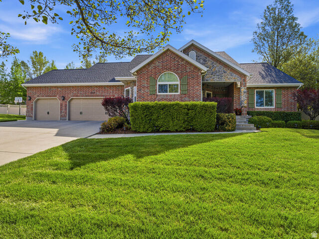Property Photo:  355 S Wood Dr E  UT 84004 