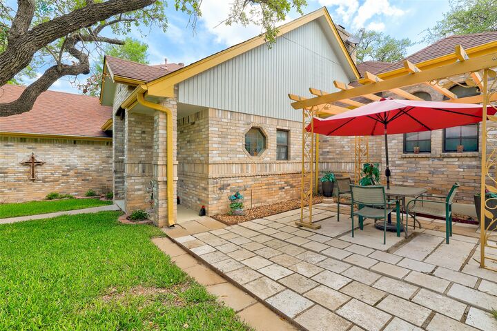 Property Photo: 110 S Ridge Circle TX 78628