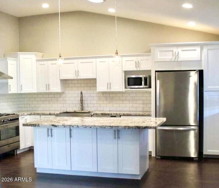 Property Photo:  1016 E Rose Lane  AZ 85014 