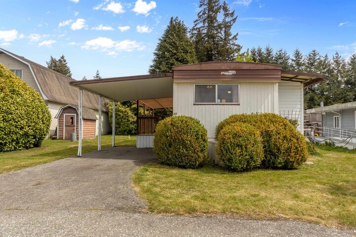 Property Photo:  3031 200 Street 3D  BC V2Z 1N5 